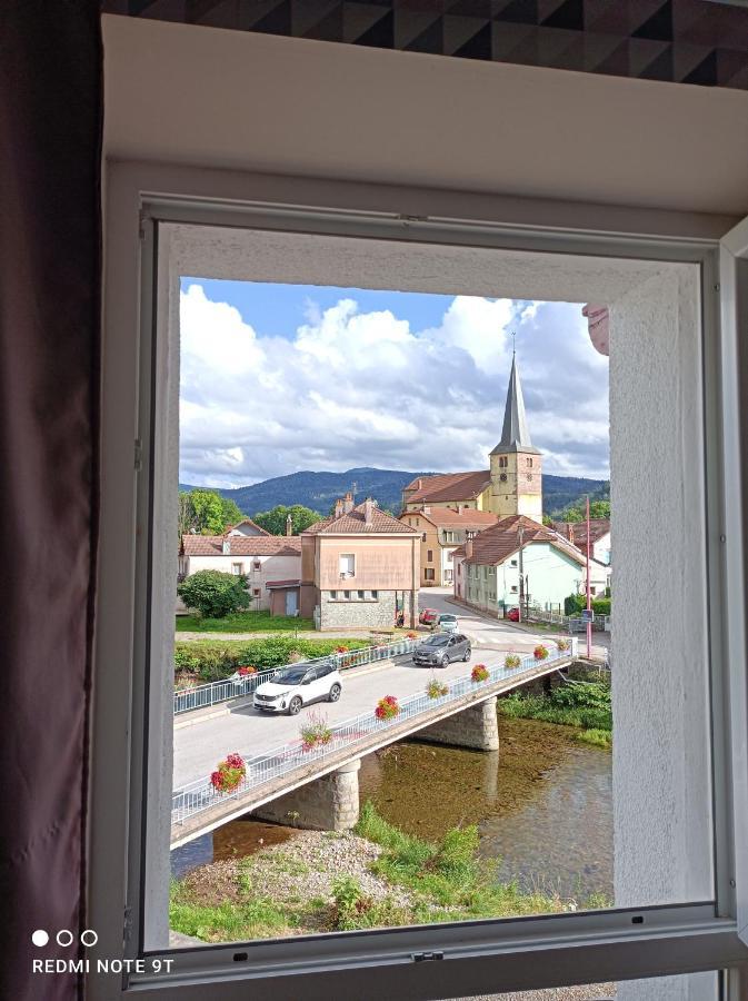 Monts Et Reves Bed & Breakfast Ramonchamp Dış mekan fotoğraf