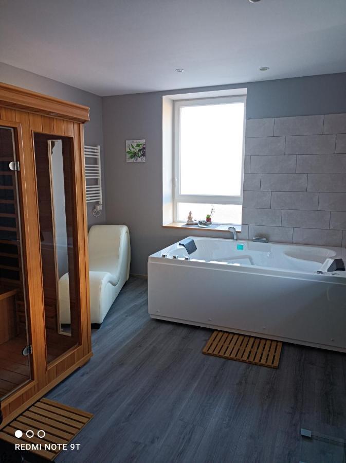 Monts Et Reves Bed & Breakfast Ramonchamp Dış mekan fotoğraf